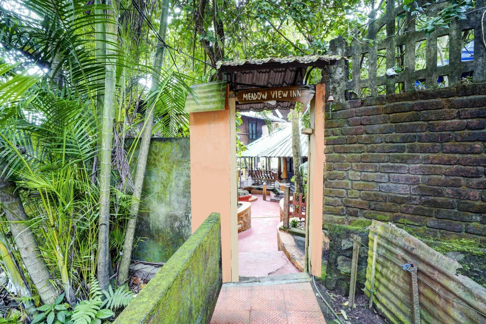 Oyo Flagship Meadow View Inn Thekkady Eksteriør billede